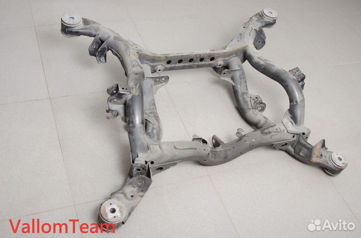 Лот T371 Подрамник задний VW Touareg