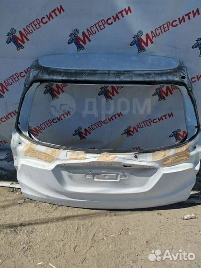 Дверь багажника Honda Vezel RU1 RU2 RU3 RU4 2020г