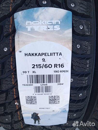 Nokian Tyres Hakkapeliitta 9 215/60 R16 99T