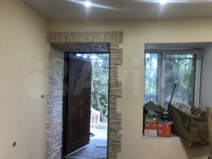 2-к. квартира, 88 м², 1/3 эт.