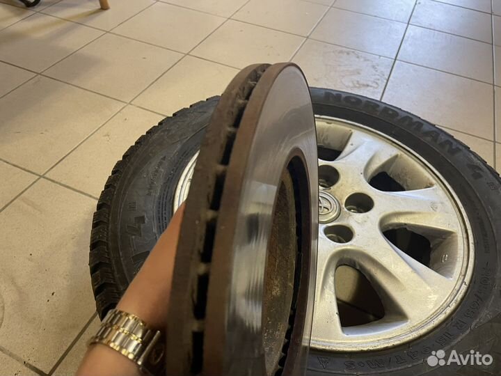 Передние Тормозные диски mazda 3 бк