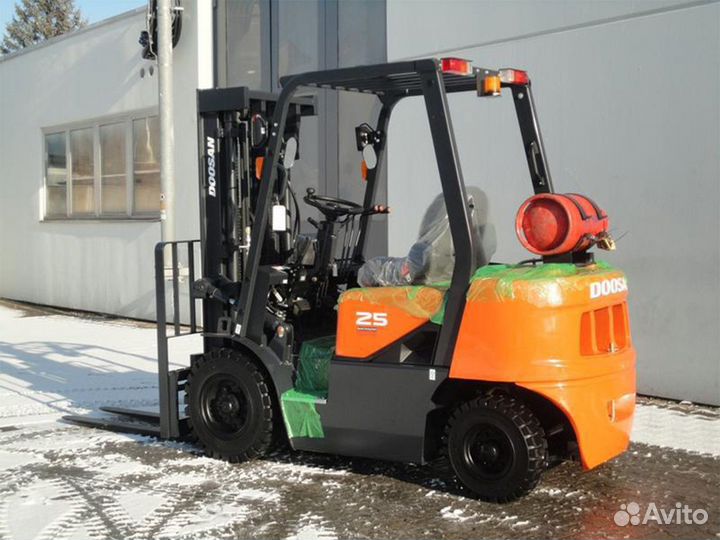 Вилочный погрузчик DOOSAN G25G, 2024