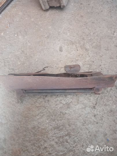 Таганок складной под паяльную лампу