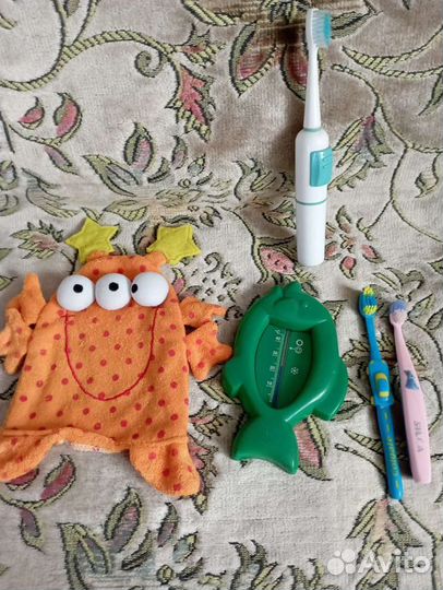 Зубная щетка