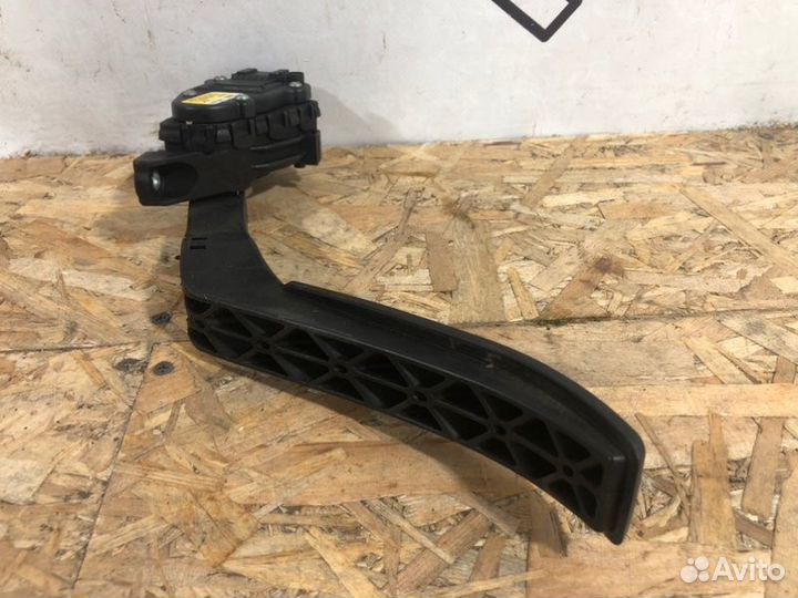 Педаль газа Volkswagen Touareg 2 До Рестайл