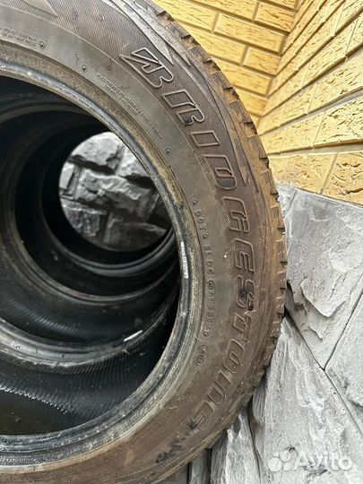 Bridgestone Blizzak DM-V1 235/60 R18 107R