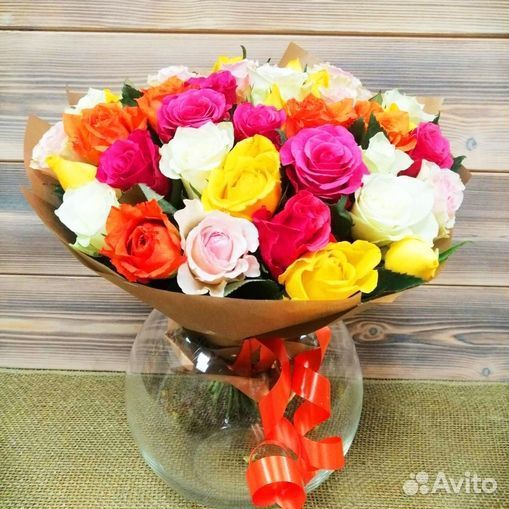 Букет 25 роз на 8 марта
