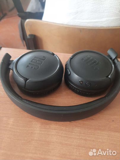 Беспроводные bluetooth наушники JBL