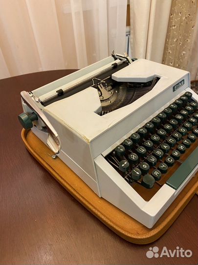 Пишущая машинка