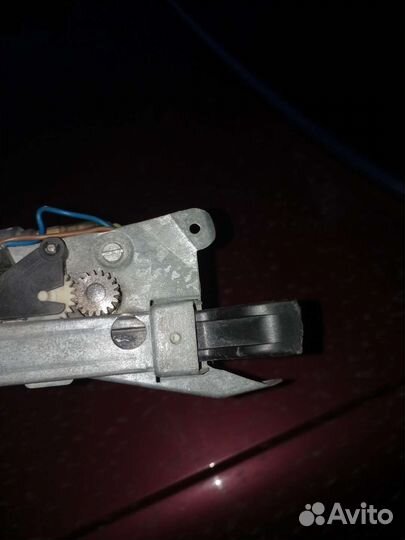 Mercedes w126 SEC механизм подачи ремня