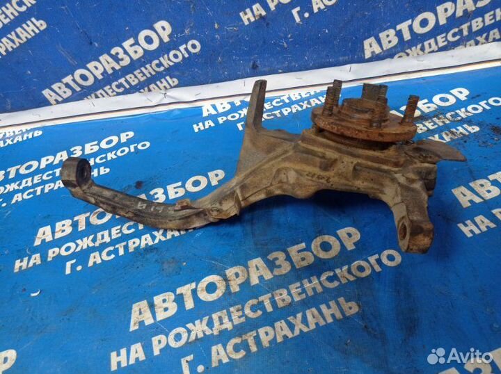 Передний правый поворотный кулак Dodge Stratus