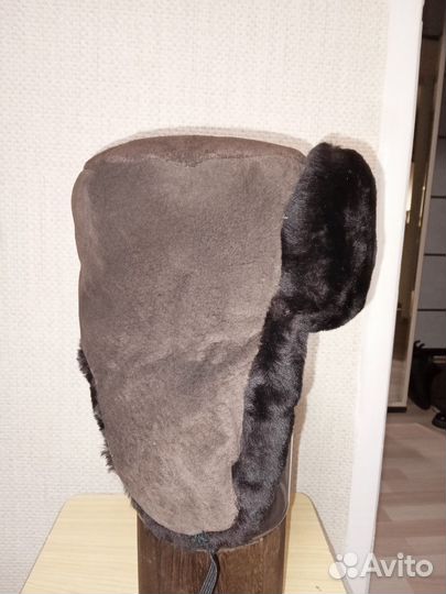 Мужская зимняя шапка кожаная