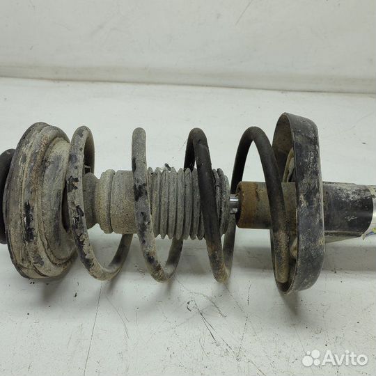 Стойка подвески передняя правая Opel Omega A 1994