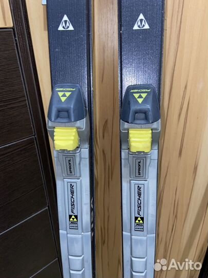 Беговые лыжи Fisher