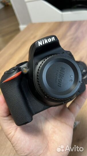 Продам новый фотоаппарат Nikon D5600 18-55 VR KIT