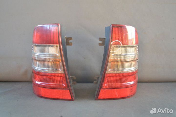 Фонарь задний Mercedes-Benz Ml-Class W163