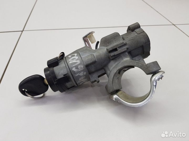 Замок зажигания с ключом (Hyundai Solaris)