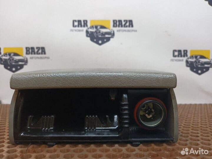 Пепельница Volkswagen Passat