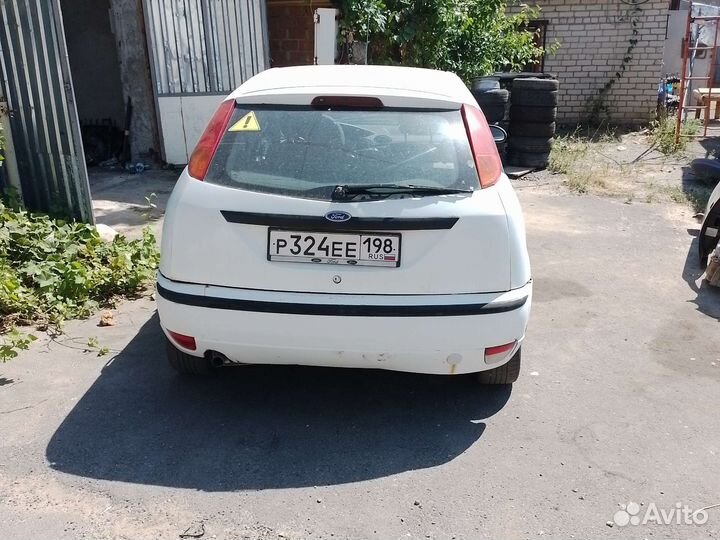 В разборе Ford focus 1 хэчбек 2002г