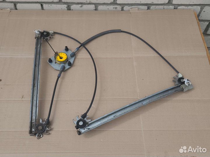 Стеклоподъемник передний левый Audi A4 B6