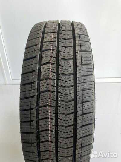 Kumho PorTran 4S CX11 225/70 R15C 112R