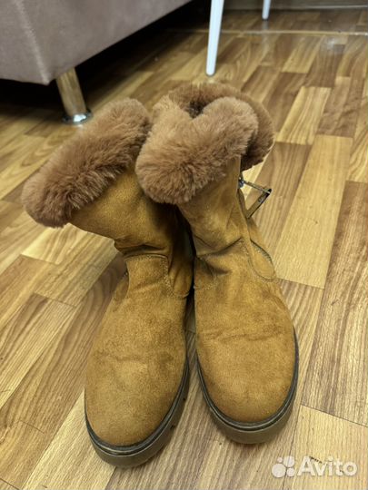 Сапожки женские