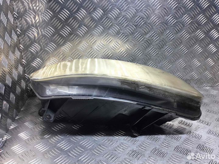 Фара правая Renault Scenic 15810400re F4R770