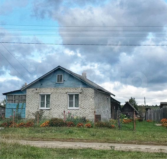 Дом 54 м² на участке 12 сот.