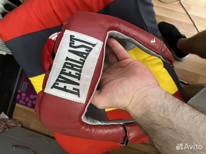 Боксерский шлем adidas,everlast