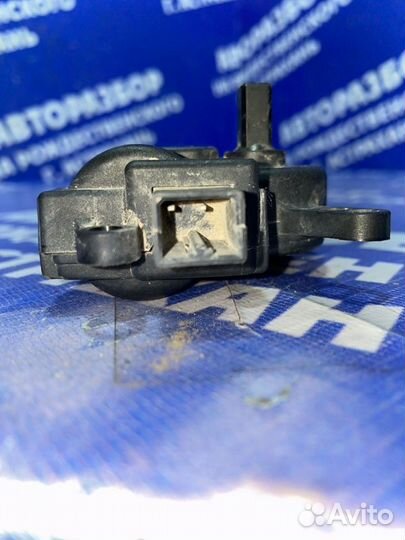 Моторчик заслонок отопителя Ford Mondeo 3 лифтбэк