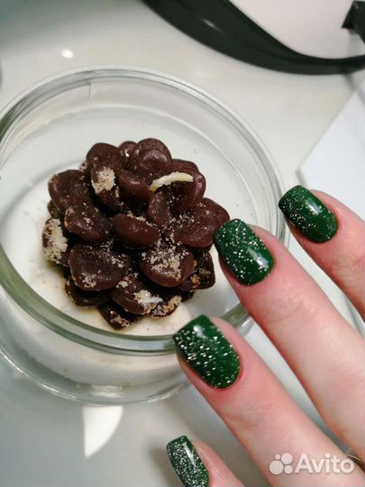 Маникюр-педикюр