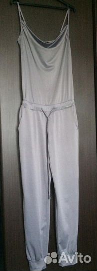 Комбинезон серого цвета