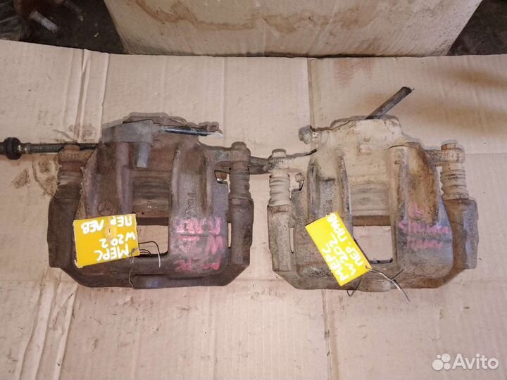 Суппорт передний правый левый Mercedes W202