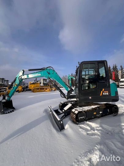 Мини-экскаватор SUNWARD SWE 60E, 2024