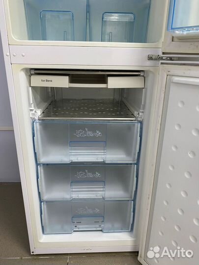 Холодильник 