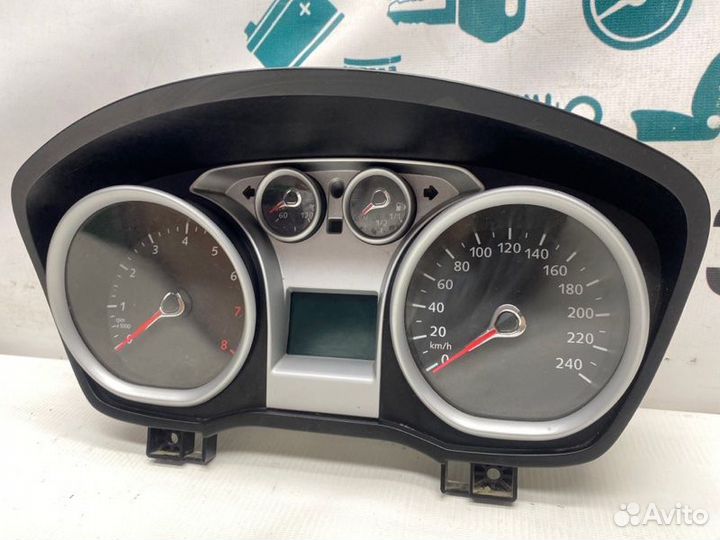 Щиток приборов Ford Focus хэтчбек 2010