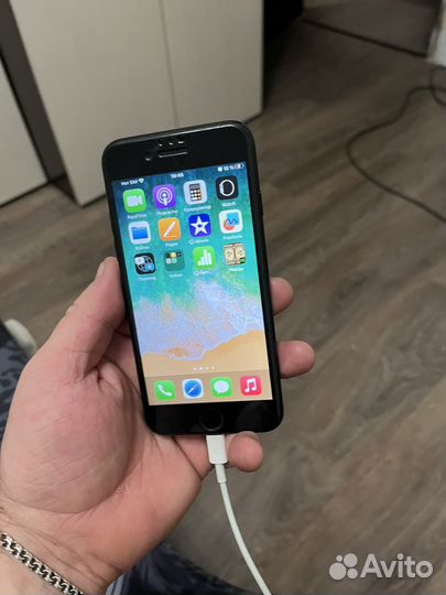 iPhone SE (2020), 64 ГБ