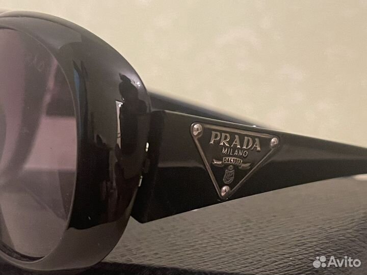 Солнцезащитные очки женские брендовые