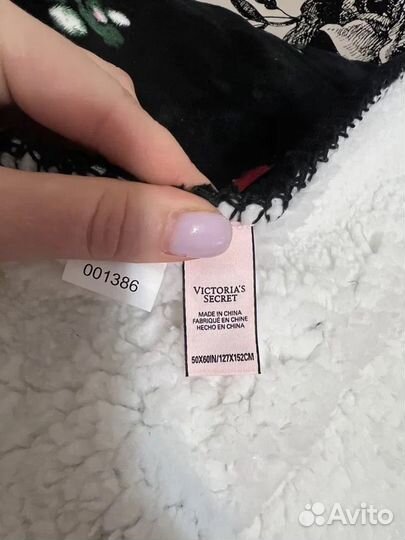 Плед в цветок Victoria’s Secret