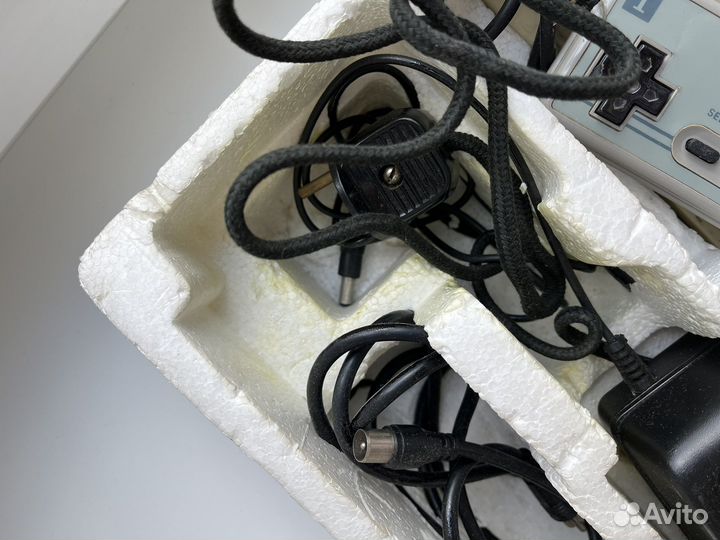 Игровая приставка Famicom