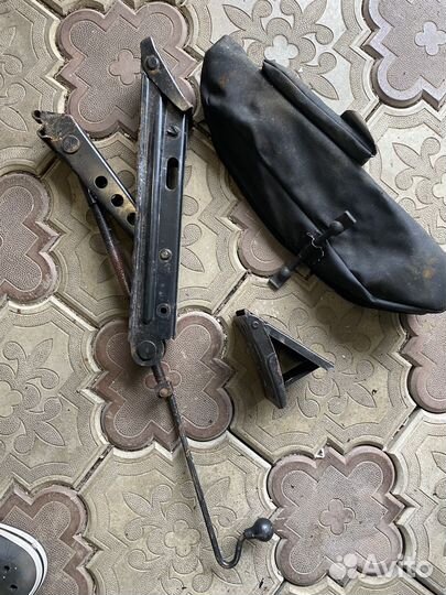 Домкрат ленд ровер