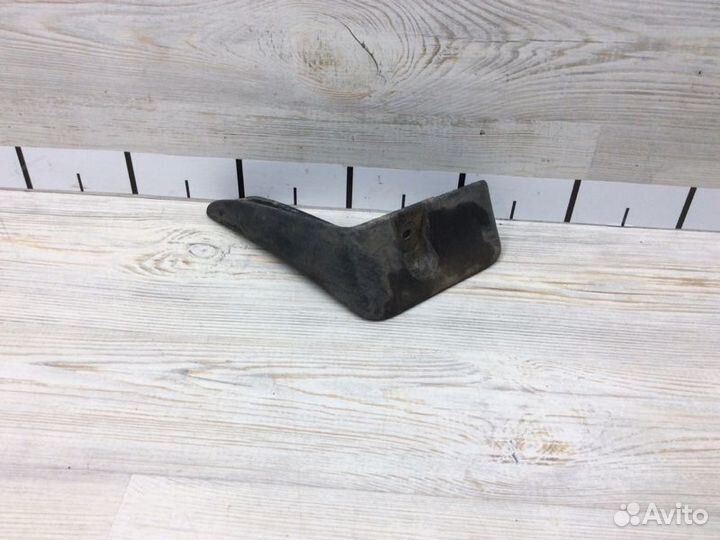 Брызговик задний левый Hyundai Solaris седан G4LC