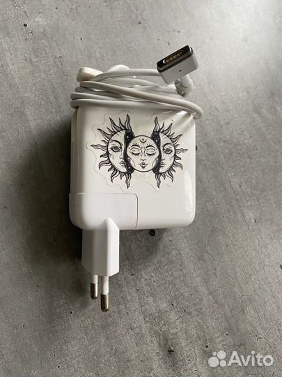 Зарядка для MacBook