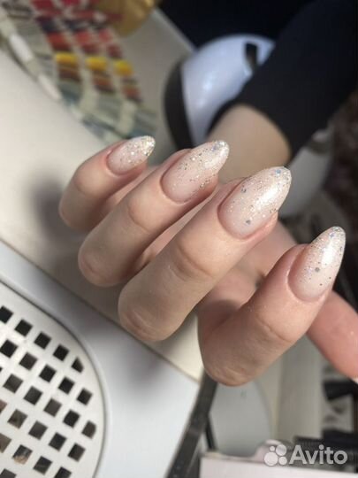 Маникюр, Наращивание ногтей