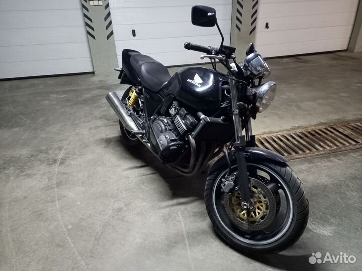 Honda CB400SF