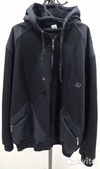 Продам толстовку утепленную 