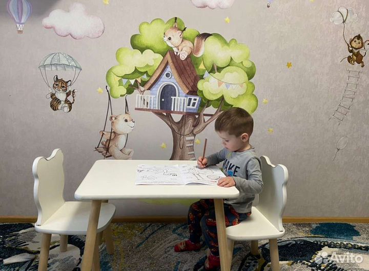 Интерьерные наклейки