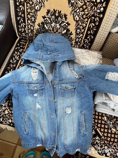 Куртка джинсовая
