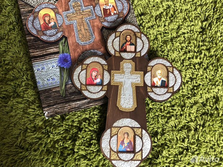 Крест на стену