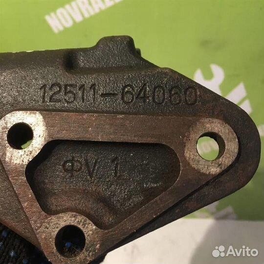 Кронштейн генератора Тойота Карина Е